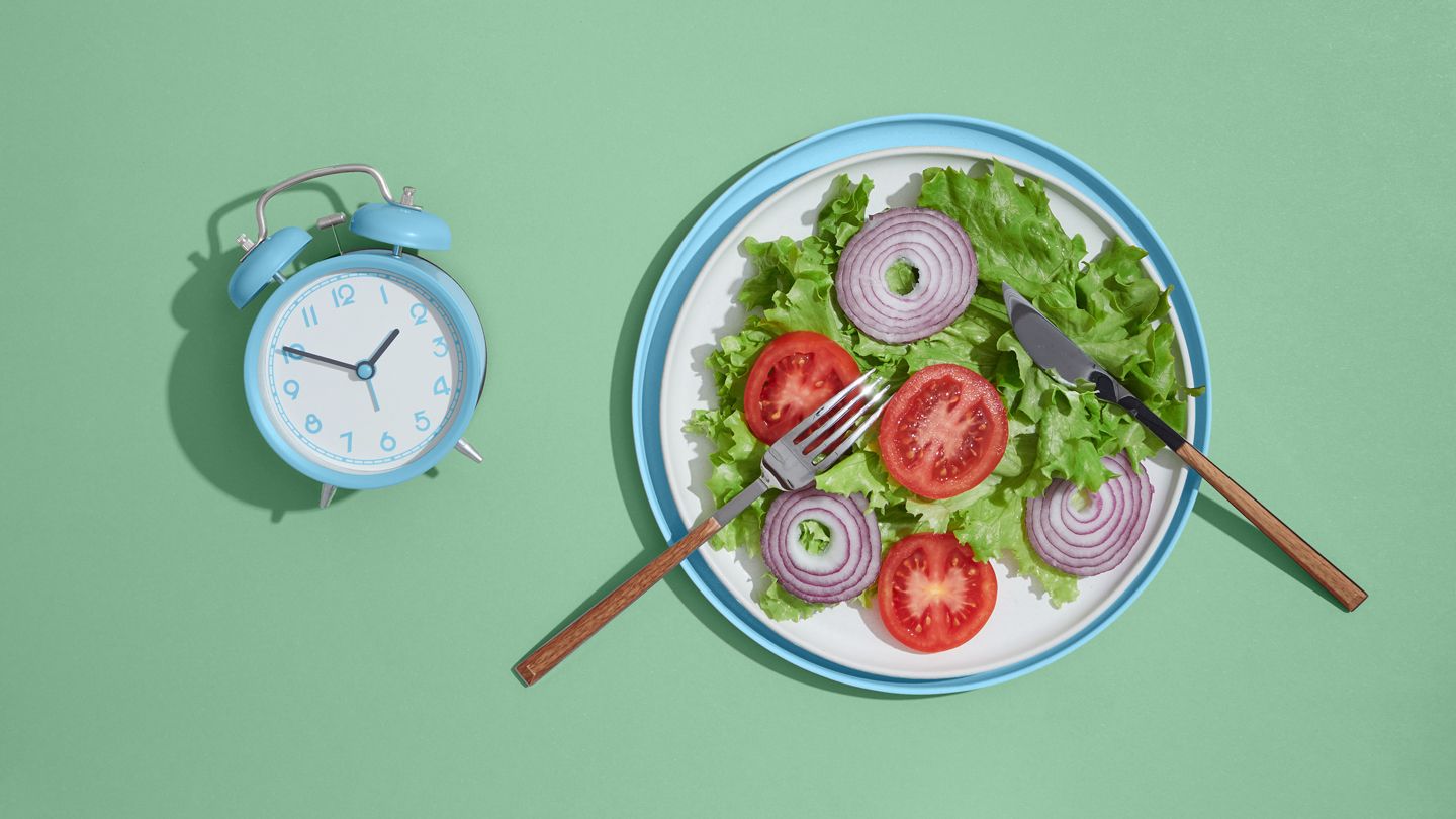 Intermittent Fasting Beats Daily Calorie Restriction for Weight Loss